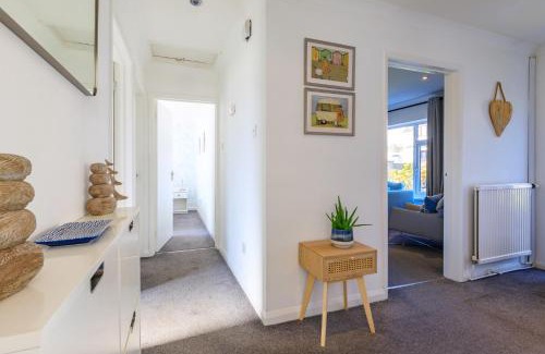Saundersfoot Casa | Cottage sleeps 6 within 5 mins from the sea