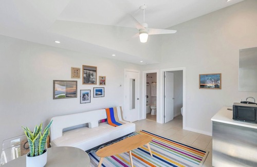 Hampton Bays Casa | Cottage Suite in Boutique Hotel, Heart of Hampton Bays, Waterfront...