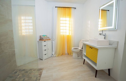 The Valley Apartamento | Cottage Sunset – Charming Cozy Space, 5 Minutes to Shoal Bay Beach