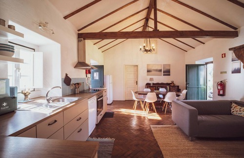 Tomar Cabaña | Casita de campo 'Vale Do Espinheiro' con vistas al lago, jardín privado y Wi-Fi