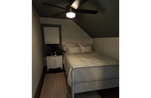 Cottage Grove Casa | Cottage View