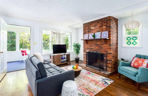 Front Royal Casa | Cottage w 2 Private Lakes & River Access, Fire Pit