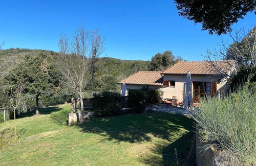 Sassetta Apartamento | Cottage with Garden Verde