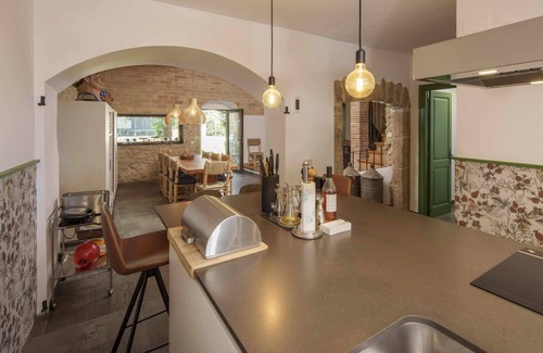 Garrigas Casa | Casa rural con piscina en Garrigàs