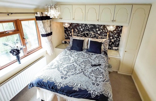 Alford Cabaña | 3 bedroom accommodation in Woodthorpe