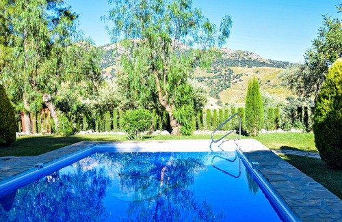 Montecorto Cabaña | Casas Rurales Los Algarrobales- El Rancho