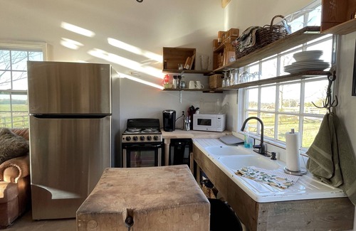 South Carolina Lakes & Blackwater Rivers Cabaña | COTTON HOUSE COTTAGE Super charming 100 Ac Historic Farm - 19 minutes to Aiken.