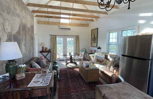 South Carolina Lakes & Blackwater Rivers Cabaña | COTTON HOUSE COTTAGE Super charming 100 Ac Historic Farm - 19 minutes to Aiken.