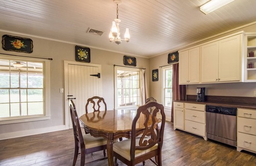 Pipe Creek Casa | Cottonwood Lodge en Rancho Madrono