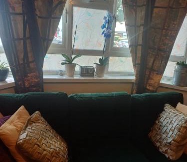 London Borough of Bromley Apartamento | Couch bed