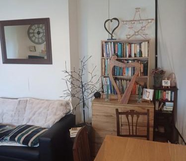 London Borough of Bromley Apartamento | Couch bed