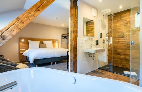 Titisee-Neustadt Hotel | coucou hotel & kuckucks-stube (Titisee)
