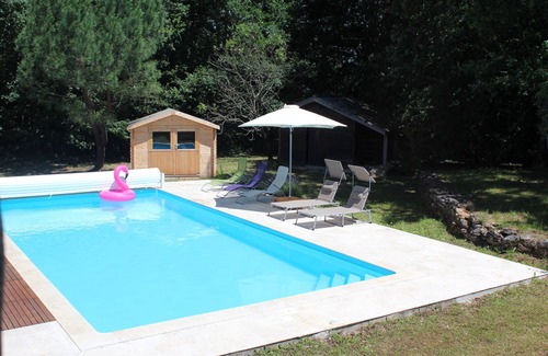 Blanquefort-sur-Briolance Casa | Casa de campo con piscina privada