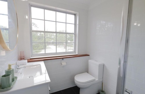 Tenterfield Casa | Country 4-Bed Homestead with Games Room & Views