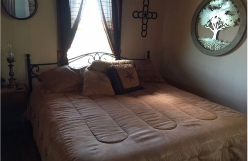 Burton Cama Y Desayuno | Country Cabin 10 miles from Round Top