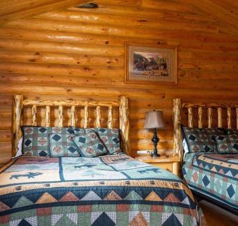 Mountain View Hotel | Country Cabins Inn