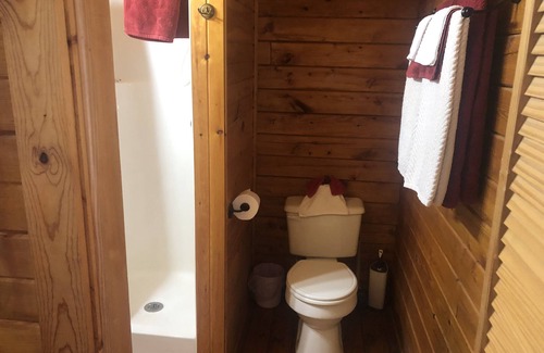 Hillsboro Cabina | Country Charm Cabin