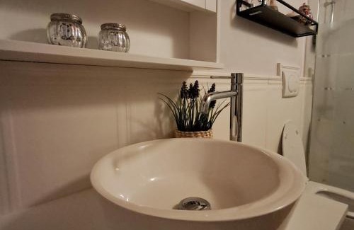 Montespertoli Apartamento | country chic loft Dolce Nocciola