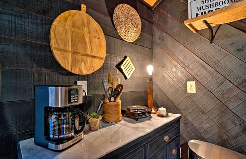 Waxhaw Apartamento | Country-Chic Studio w/ Pool + Stable Access!