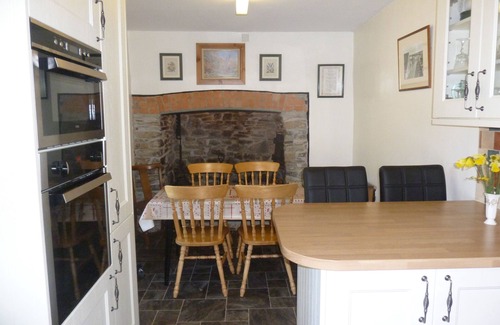 Brazzacott Cabaña | Casa de campo cerca de Boscastle con estacionamiento, wifi gratis y cama de 6 pies