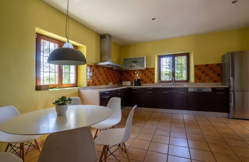 Sant Llorenc de Balafia Villa | Villa de estilo ibicenco con piscina privada. Licencia ET0743E