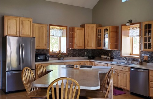 Fountain City Otro | Country farm house located on 60 acres in peaceful valley by Fountain City WI