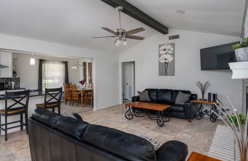 Leander Casa | Country Feel with Huge Backyard, firepit, cornhole games, grill, volleyball court, next to train