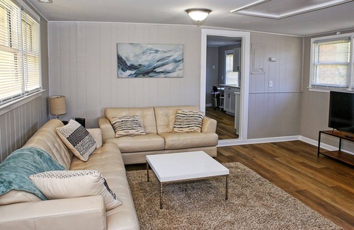 Catawba Casa | Country Getaway: 3BD/1BA: Close to Lake Norman