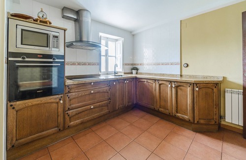 Canalejas de Penafiel Casa | Casa rural 'El Pico' con vistas a la montaña, terraza privada y Wi-Fi
