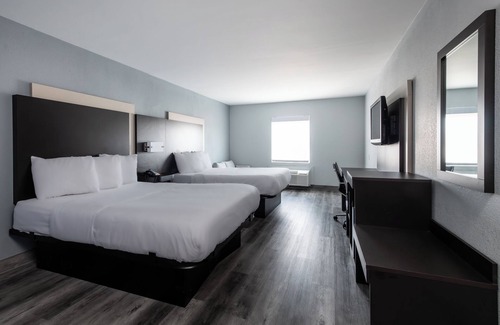 Forest Park Hotel | Country Hearth Inn & Suites