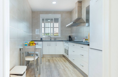 Marchena Casa | Casa Rural 'La Alquería' con Piscina Privada, Wi-Fi y Aire Acondicionado