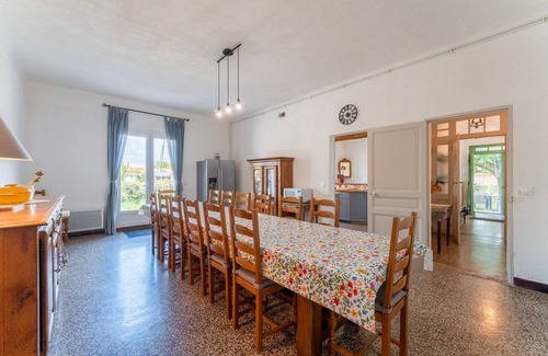 Saint-Martin-de-Crau Casa | Casa rural "Le Chambonnet" con jardín privado y Wi-Fi