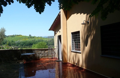 Serravalle Pistoiese Casa | casa de campo oratorio con jardín privado