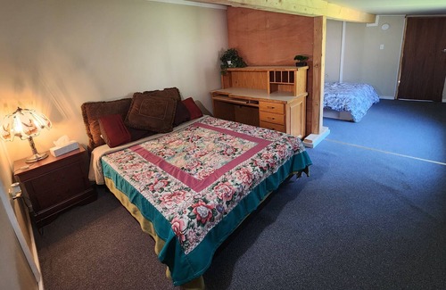 Caroline Casa | Country home on a secluded farm with walking trails. Horses welcome