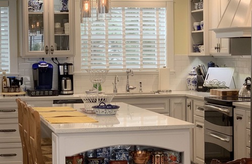 Saginaw Casa | Country Home with amazing linens, 5 Star Reviews & low Fees