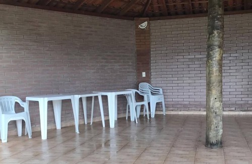 Aracoiaba da Serra Casa | 3 habitaciones, 2 baños, 1 aseo.