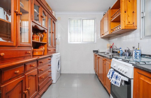 Alcalá de Guadaira Casa | Casa rural 'Acogedora Casita Rural De Invitados' con piscina compartida, Wi-Fi y aire acondicionado