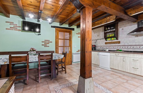 Ontaneda Casa | Casa rural 'Casa El Campano' con vistas a la montaña, terraza privada y Wi-Fi