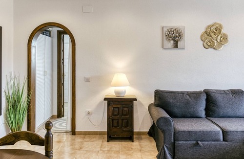 Bon Relax Villa | Casa de campo 'Finca Pinca' con vistas a la montaña, Wi-Fi y aire acondicionado
