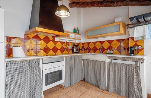 Pauls Casa | Casa rural 'Antic Forn De Paüls' con vistas a la montaña, Wi-Fi y aire acondicionado