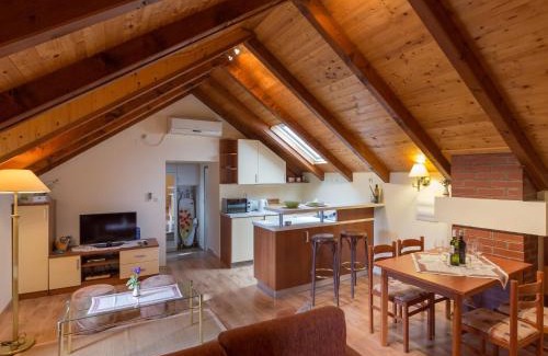 Cilipi Casa | Country House Bakicevo - Two Bedroom Apartment with Terrace