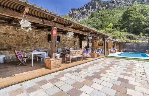 Oden Villa | Casa rural 'Balcón' con vistas al lago, Wi-Fi y aire acondicionado