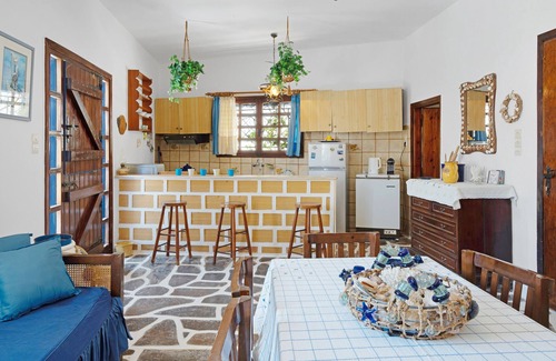 Kanala Villa | Casa rural 'Bella Vista' con vistas al mar, terraza compartida y aire acondicionado