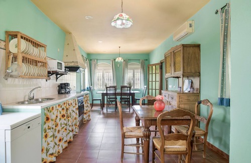 Arriate Casa | Casa rural 'Cantarrana' con vistas a la montaña, Wi-Fi y aire acondicionado