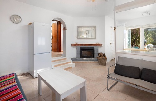 Periana Villa | Casa rural 'Carrion' con vistas al mar, Wi-Fi y aire acondicionado