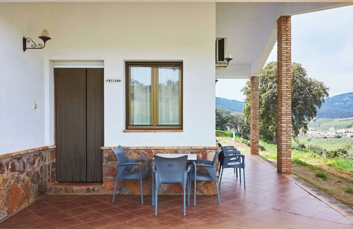 Aldeaquemada Casa | Casa rural 'Casa El Collado' con vistas a la montaña, piscina compartida y aire acondicionado