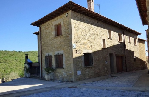 Oloriz/Oloritz Casa | Casa rural 'Casa Rural Mirizabal' con vistas a la montaña, terraza privada y Wi-Fi