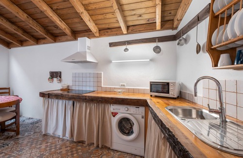 Hermigua Casa | Casa rural 'El Balcón De Petra' con vistas al mar, terraza privada y Wi-Fi