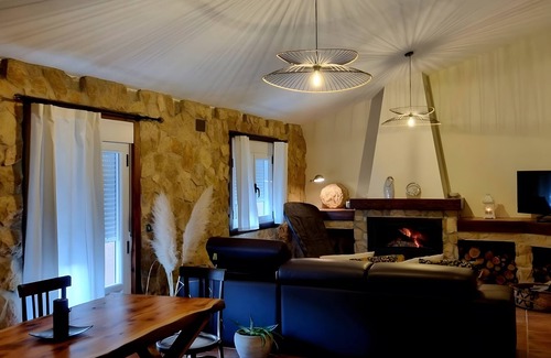 Las Nogueras Casa | Country House 'El Berral' with Mountain View and Balcony