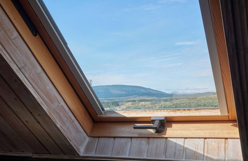 Bembibre Casa | Casa rural 'El Sardón I' con vistas a la montaña, Wi-Fi y aire acondicionado